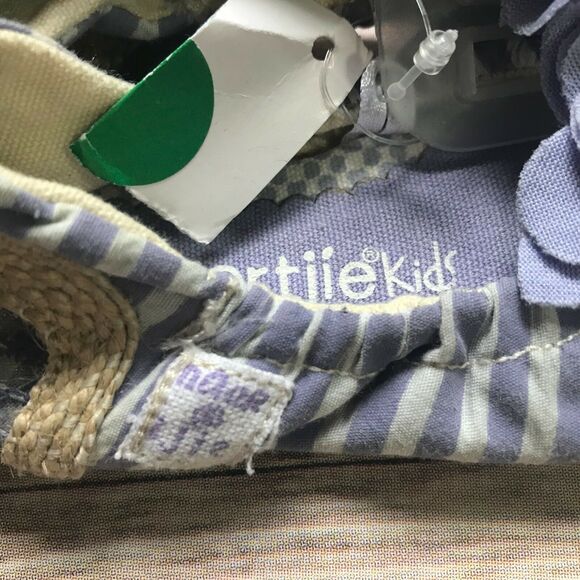 naartjie Girls Shoes Size 7 Lil Anise Peep Toe Flats Lavender Stripe Flower NEW - Picture 3 of 7